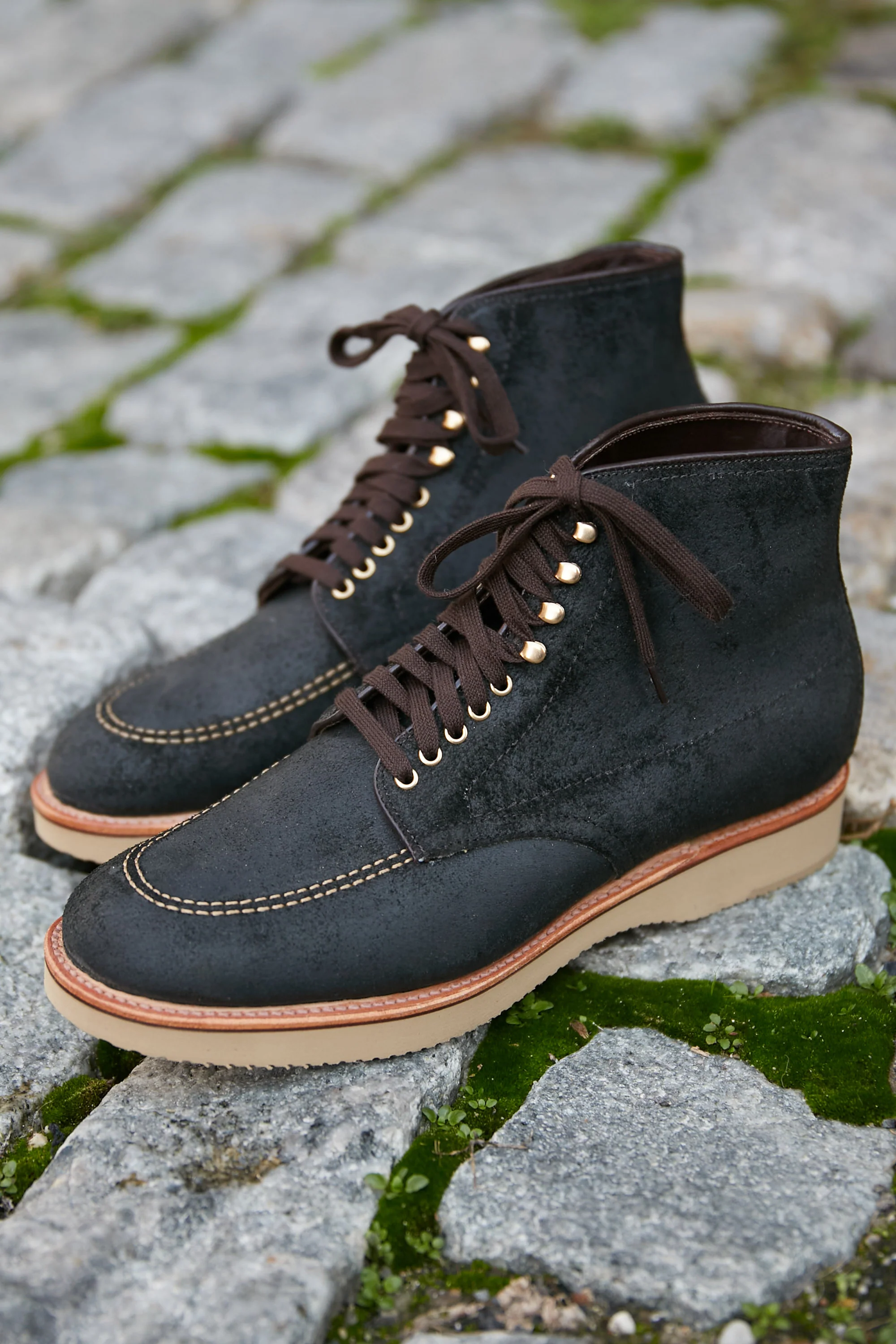 Alden x Totem EXCLUSIVE "The Lombard" Indy Boot - Reverse Earth Chamois - Image 12