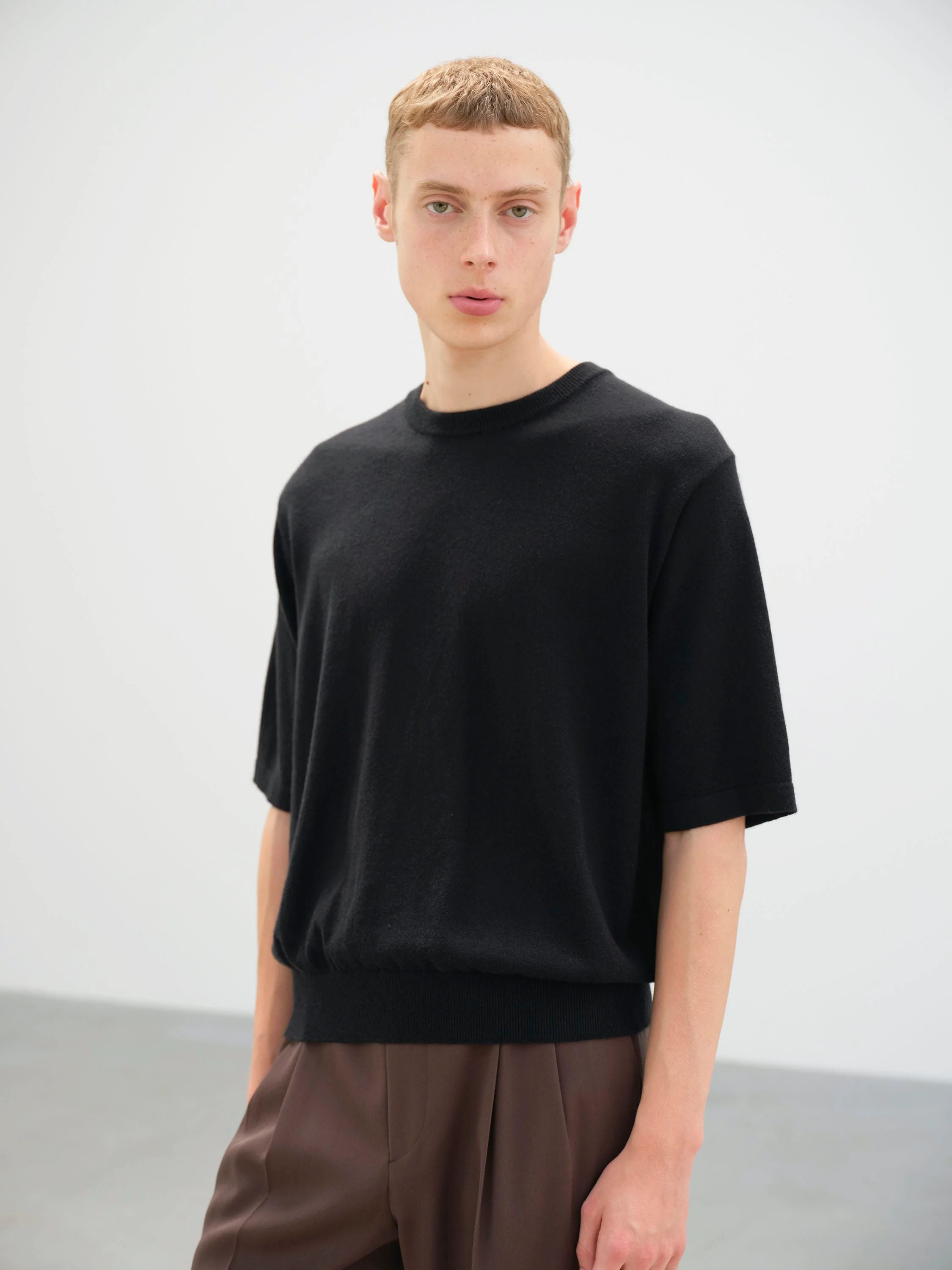 AURALEE Hard Twist Cashmere Knit Tee - TOP GRAY - Image 3