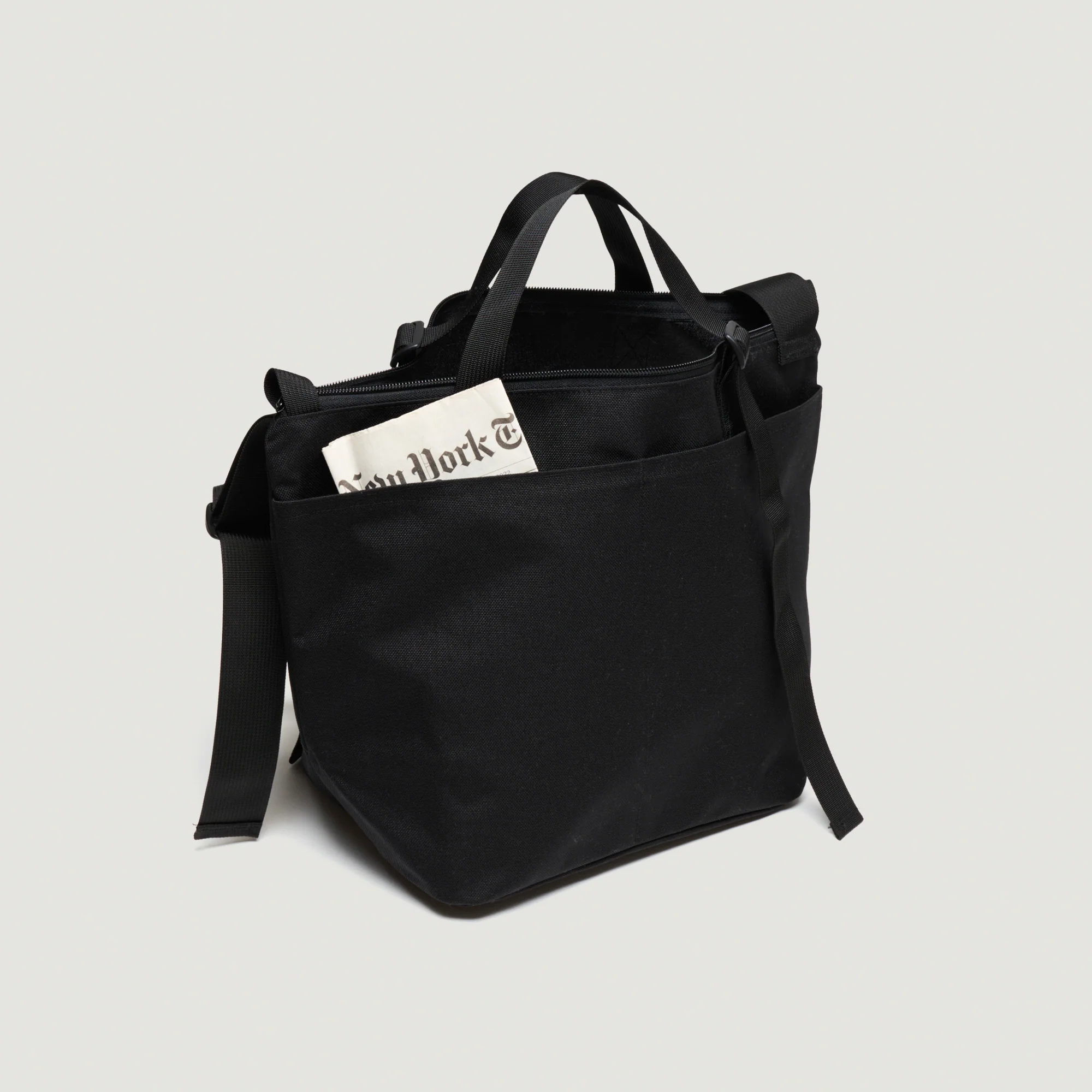 Bags in Progress Traveler Duffle Small - Black - Image 5
