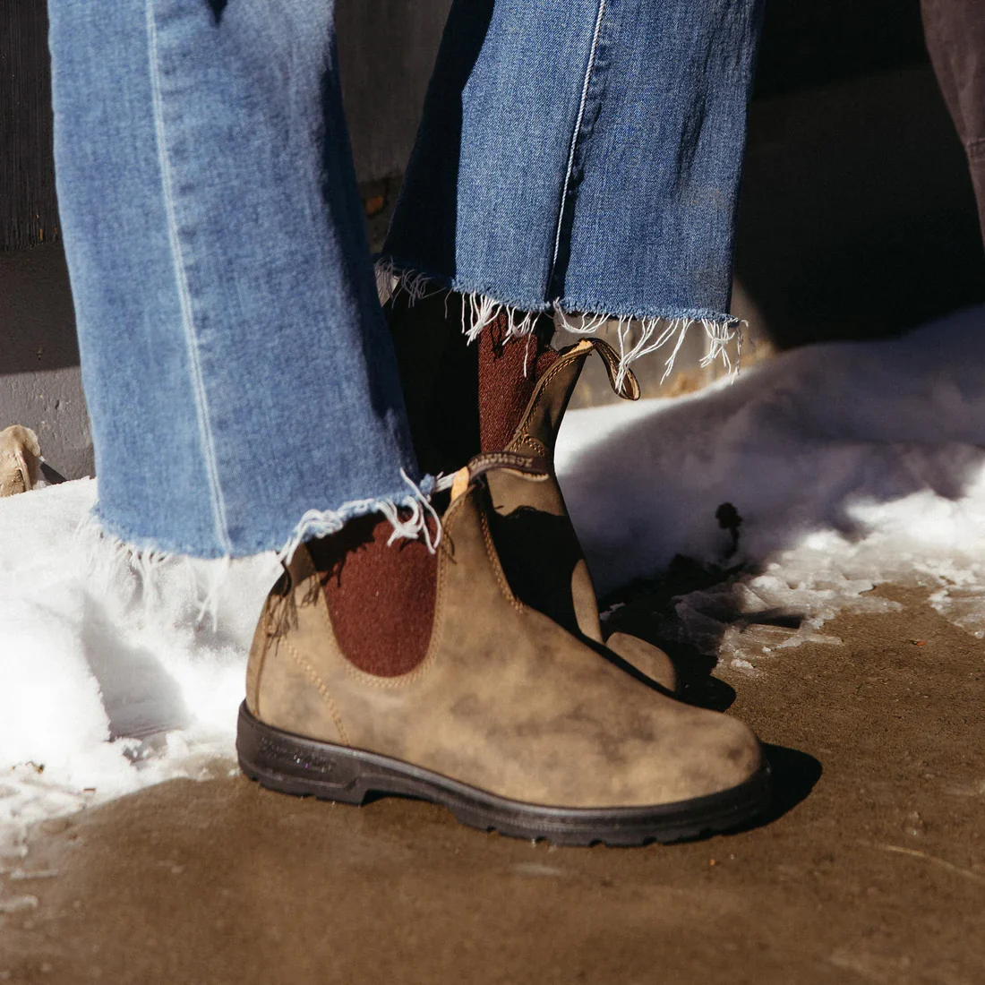 Blundstone #585 Women's Style Chelsea Boot - Rustic Brown - Image 8