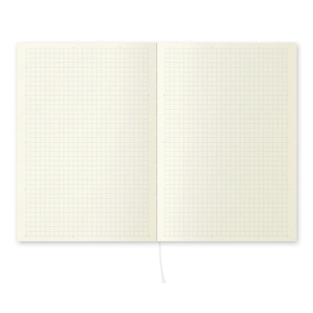 Midori MD Notebook A5 - Gridded - Image 4