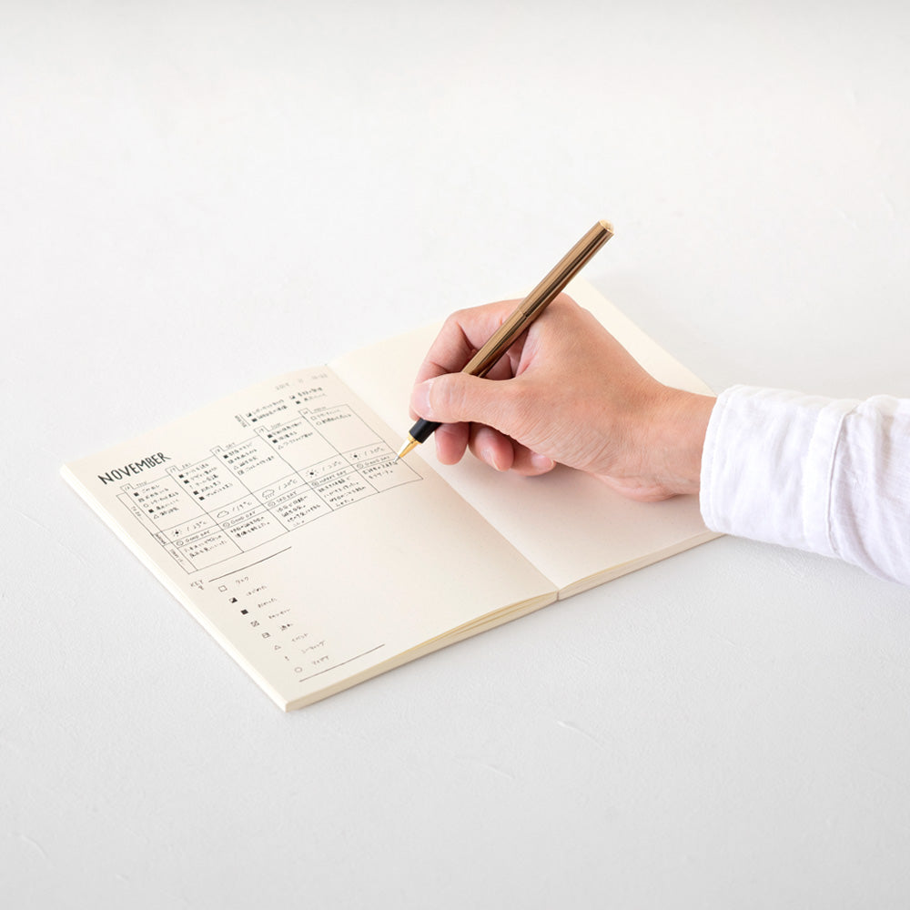 Midori MD Notebook Journal A5 - Dot Grid - Image 6