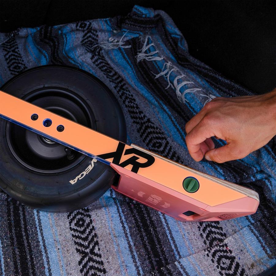 Onewheel XR Charger Plugs - Image 8