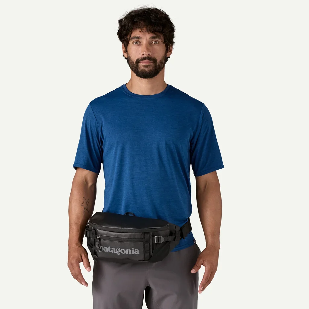 Patagonia Black Hole Waist Pack 5L - Black w/Black - Image 3