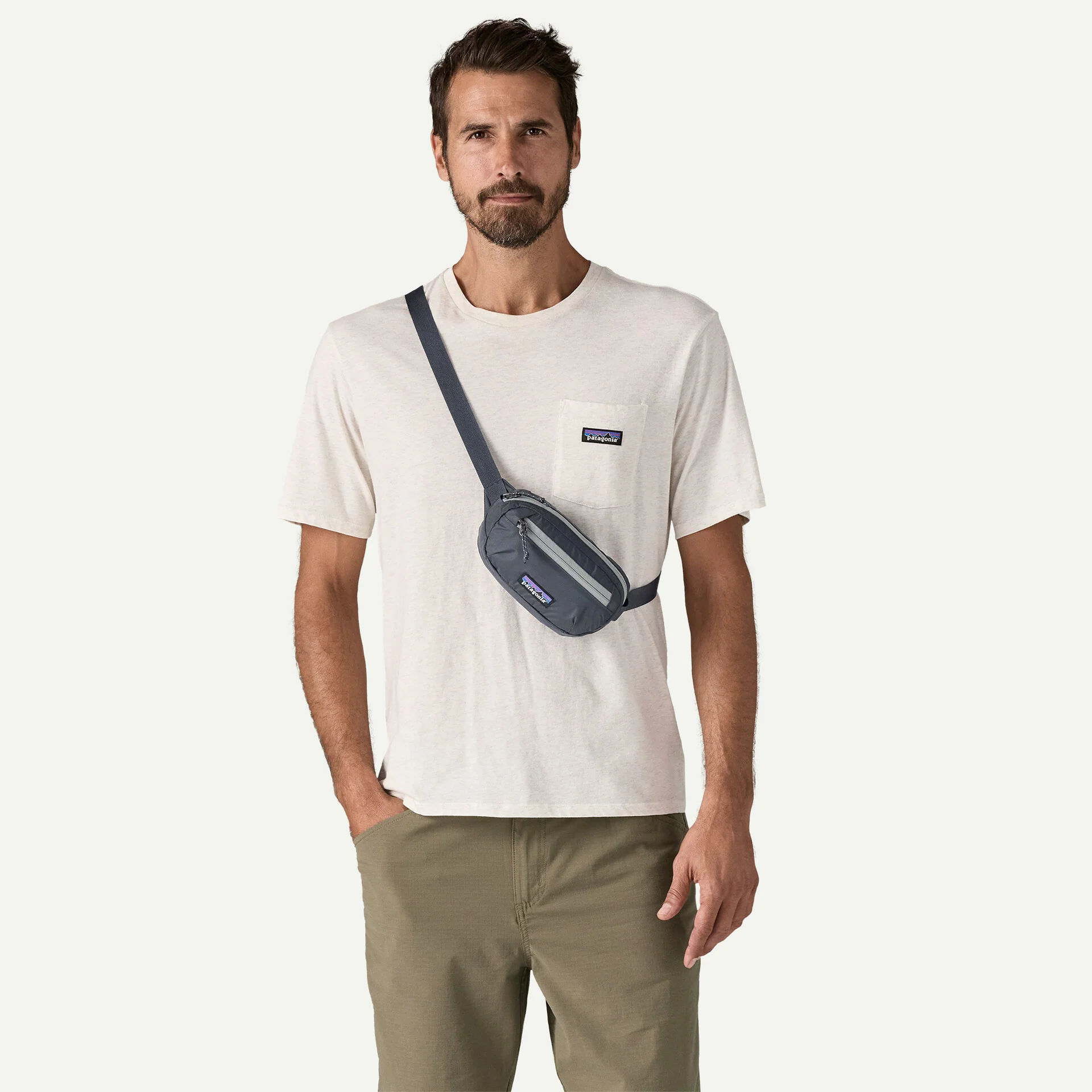 Patagonia Terravia Mini Hip Pack 1L - Black - Image 3