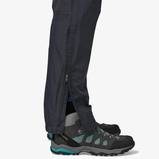 Patagonia Women's Torrentshell 3L Pants - Regular - Black - Image 5